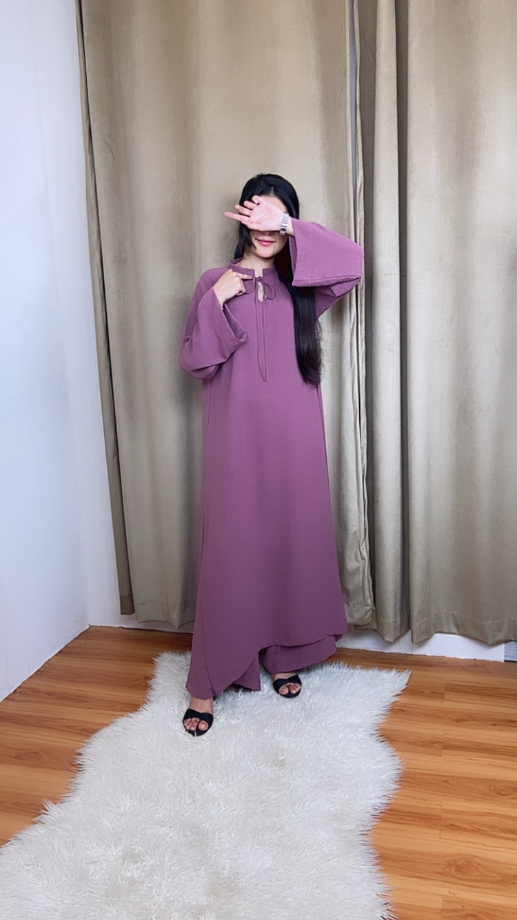 Mauve Elegance Flared Sleeve Abaya