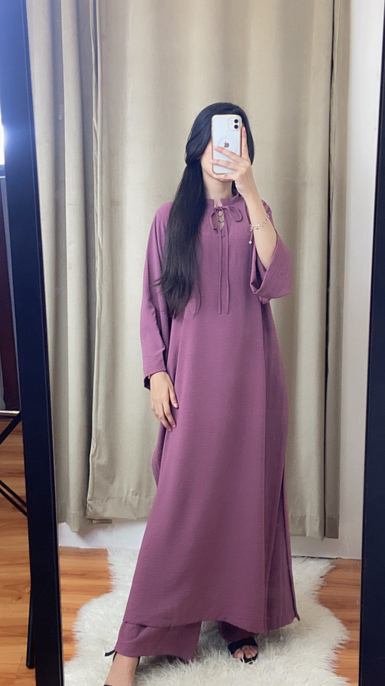 Mauve Elegance Flared Sleeve Abaya